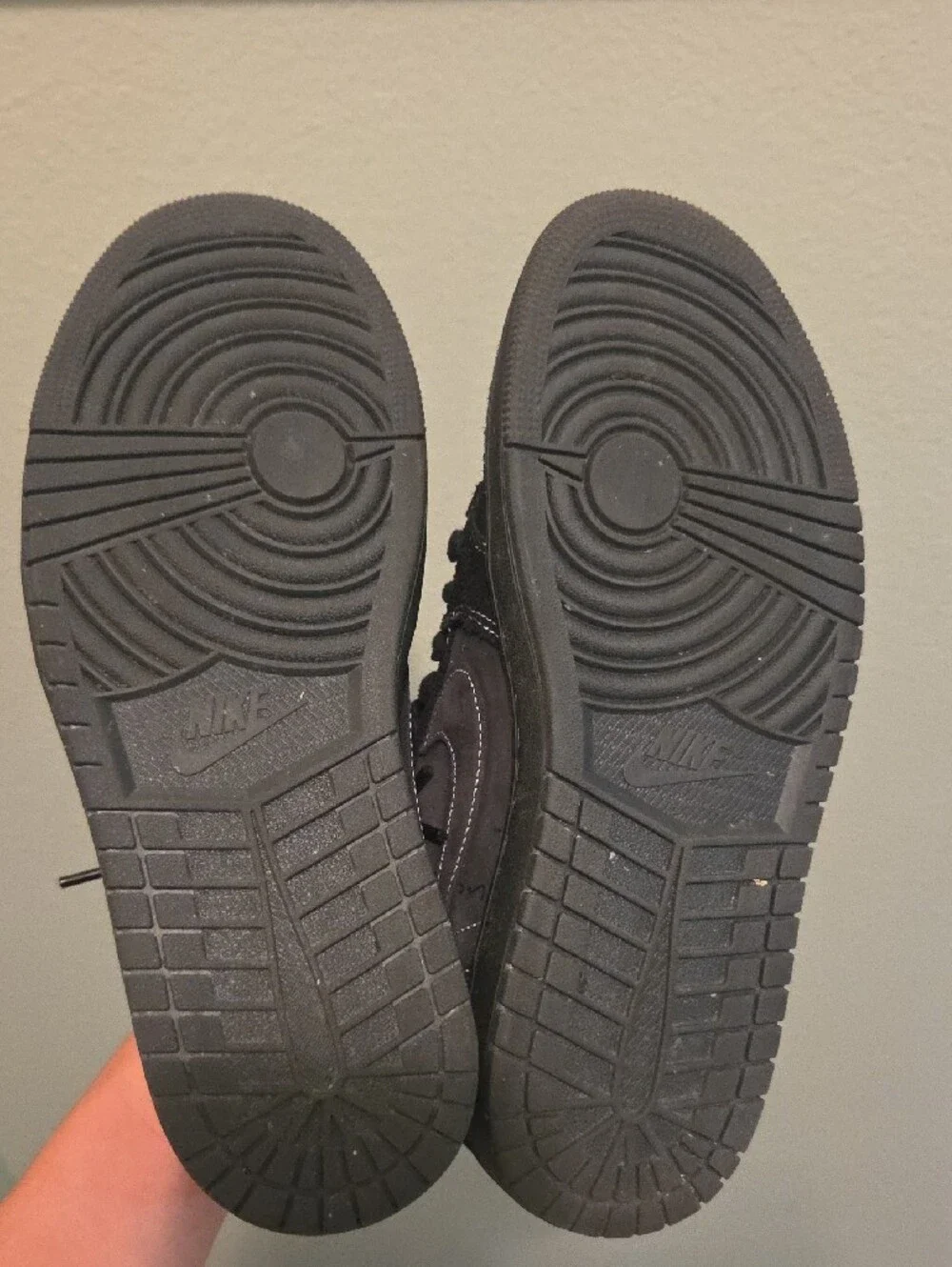 Travis Scott Phantom Jordan 1 Low